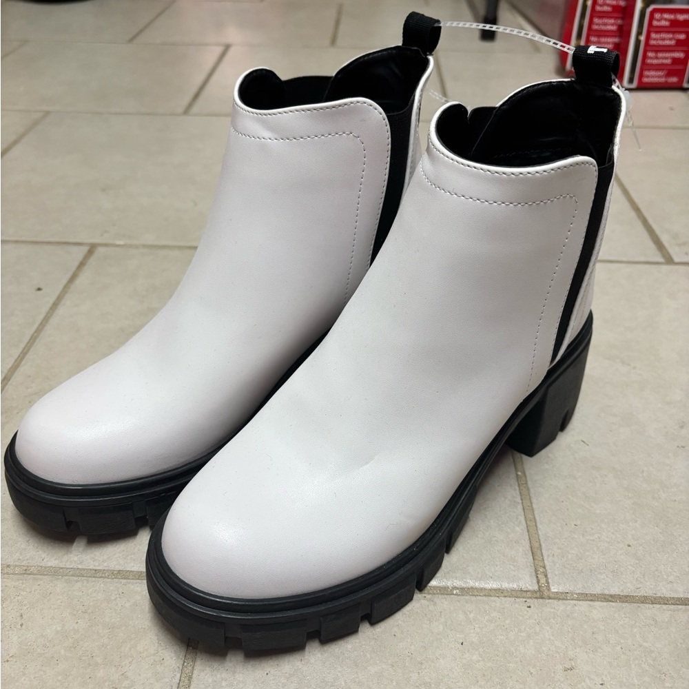 True Religion White and Black Ankle Booties with Chunky Platform - Picture 2 of 5